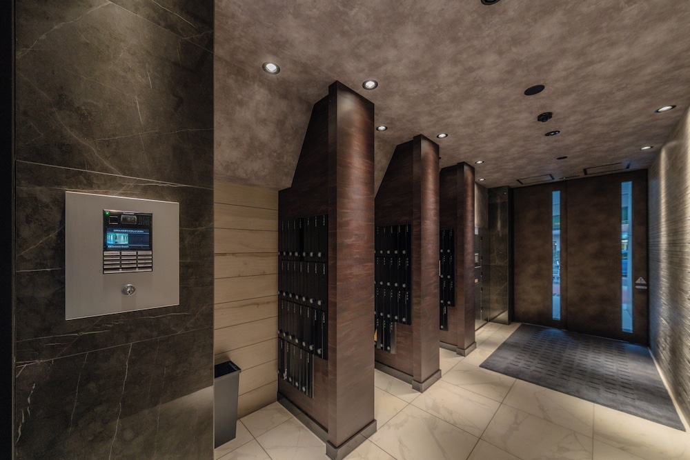内部エントランス1 | Apartment Hotel 11 Nagoya Sakae