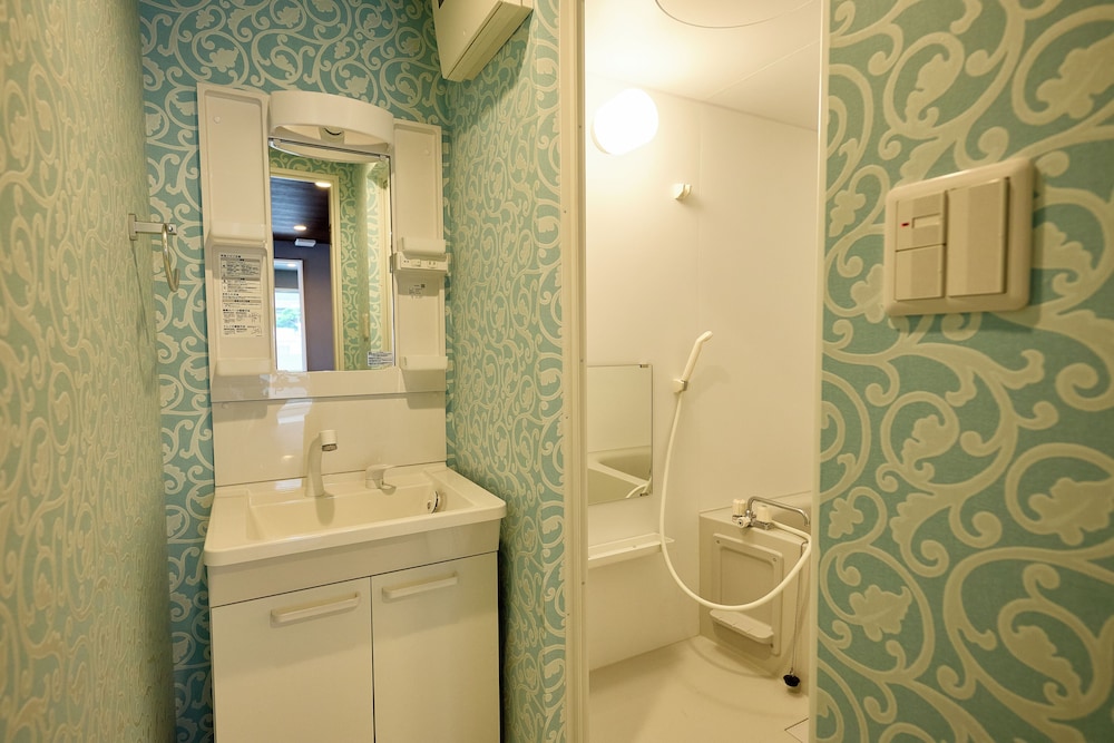 ファミリー ルーム バスルーム0 | ホテルカバナ宮古島