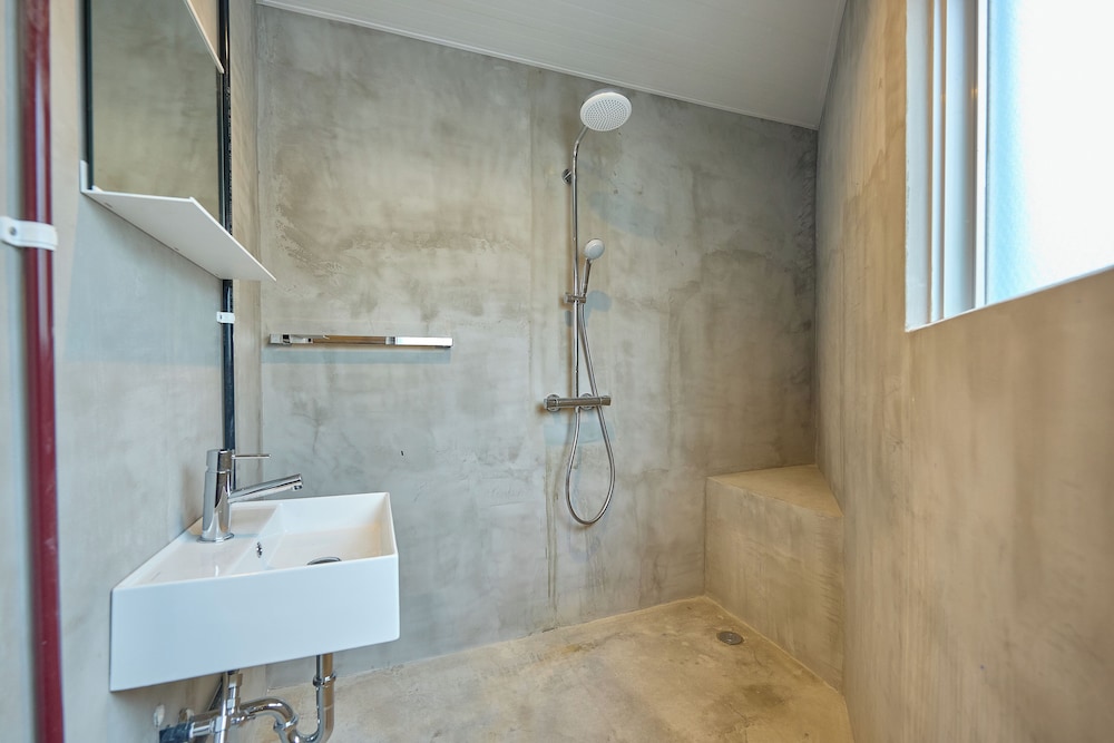 スーペリア ツインルーム 禁煙 バスルーム0 | ホテルカバナ宮古島