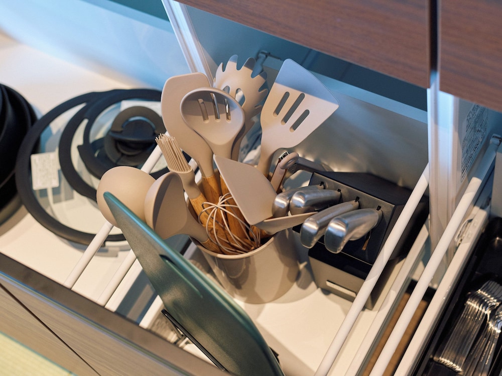 ヴィラ 専用キッチン3 | 今昔荘 大阪 天保山 -米商・魚商ｰ