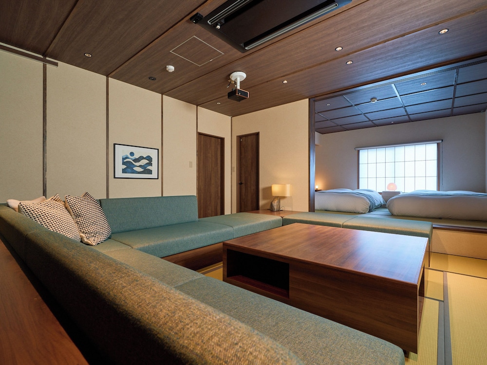 ヴィラ リビング エリア1 | 今昔荘 大阪 天保山 -米商・魚商ｰ