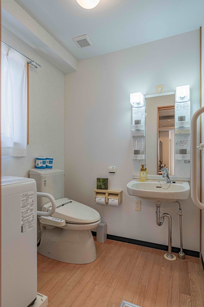 コンフォート ツインルーム バルコニー シティビュー バスルームのシンク3 | b&Tsutenkaku