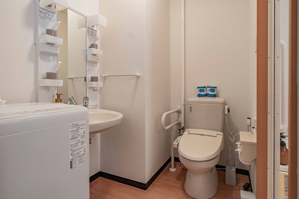 コンフォート ツインルーム バルコニー シティビュー バスルームのシンク1 | b&Tsutenkaku