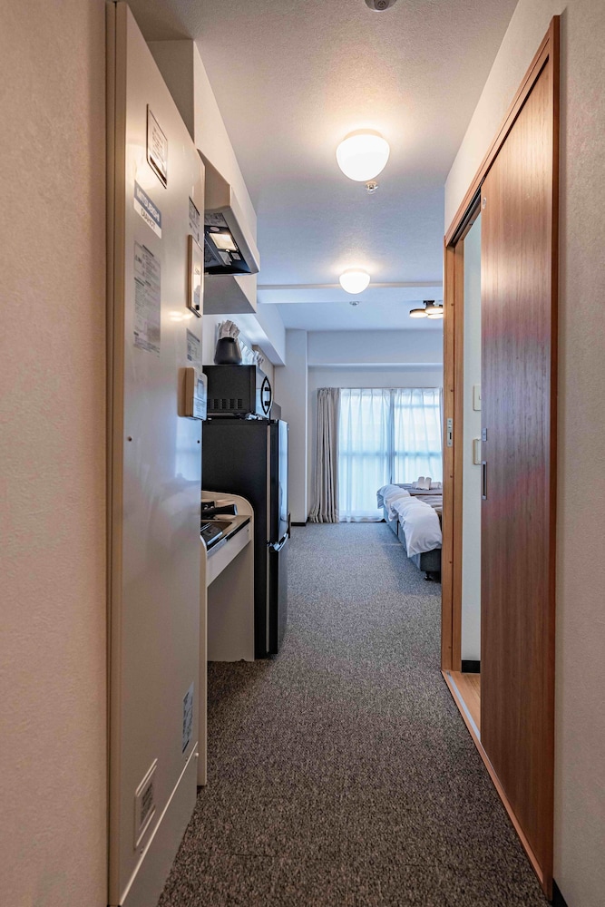 コンフォート ツインルーム バルコニー シティビュー 客室11 | b&Tsutenkaku