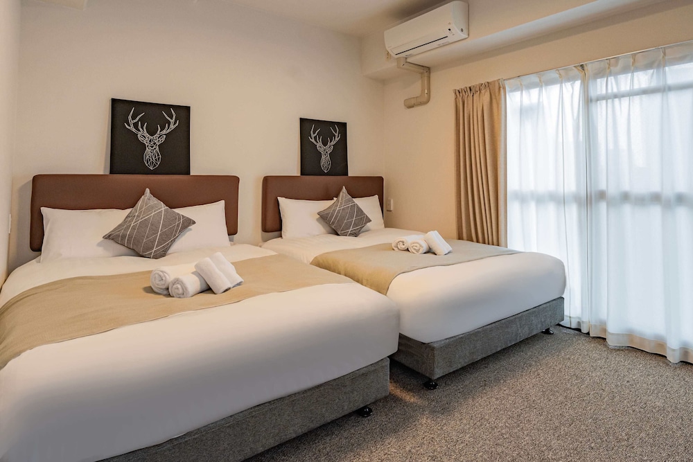 コンフォート ツインルーム バルコニー シティビュー 客室4 | b&Tsutenkaku