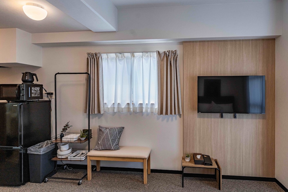 コンフォート ツインルーム バルコニー シティビュー 客室8 | b&Tsutenkaku