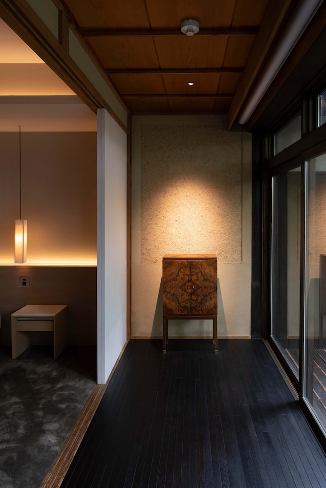 空 (2名以上は追加敷布団で対応) 客室7 | 桃山温泉 月見館