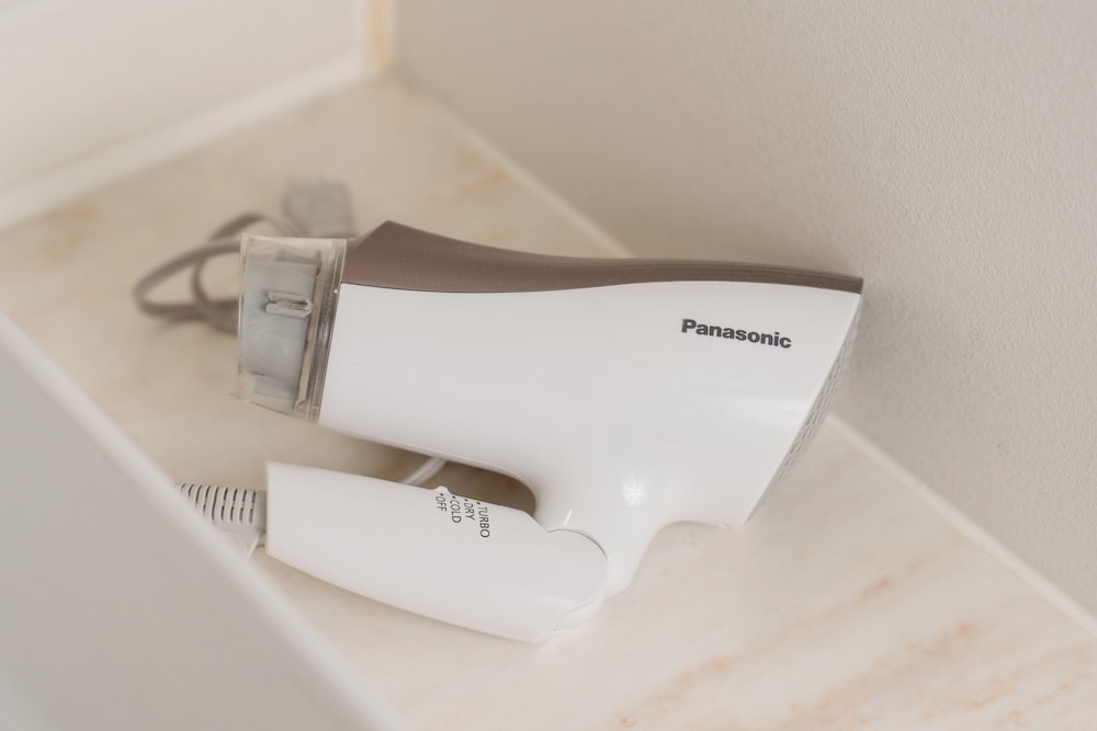 セミダブルルーム 禁煙 バスルーム1 | 変なホテルエクスプレス大阪 なんば日本橋アネックス