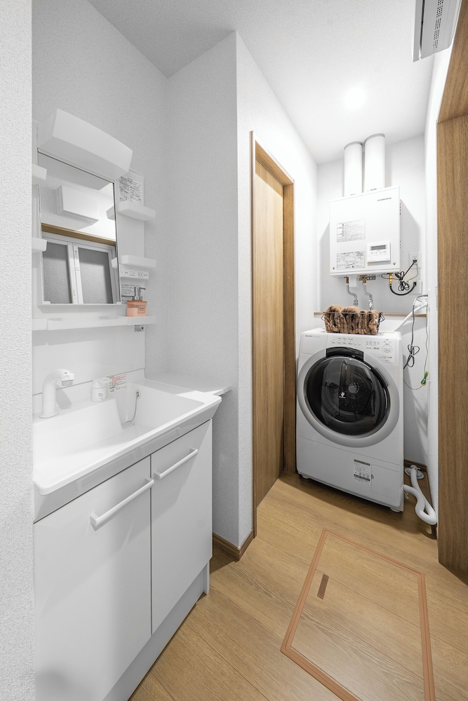 ランドリー ルーム1 | CHARMANT 2C