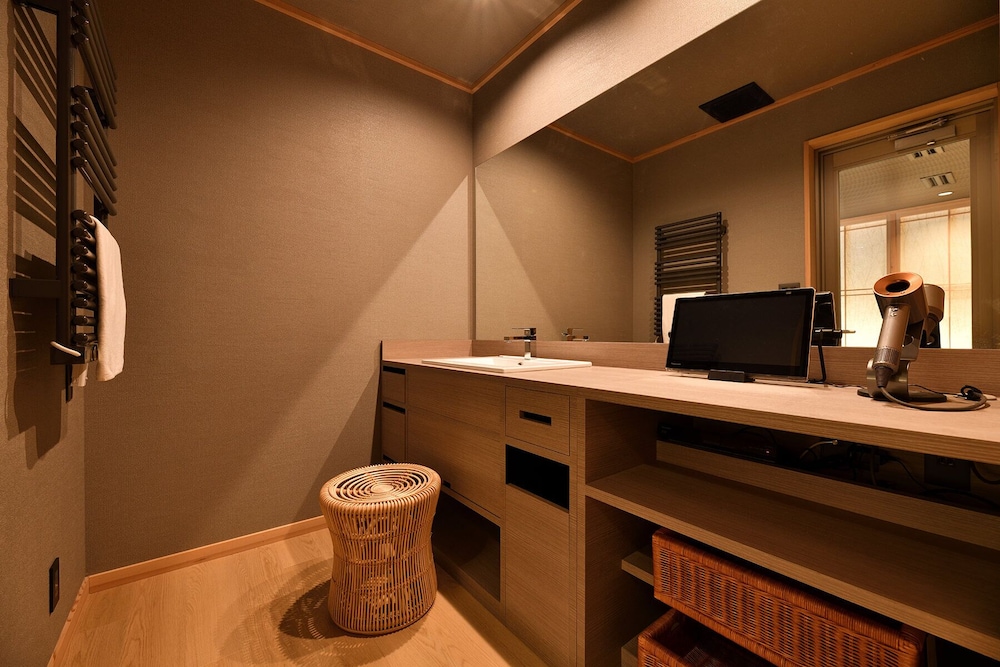 スペシャルルーム露天風呂付き山百合103 禁煙 客室3 | 塔之沢温泉 山の茶屋