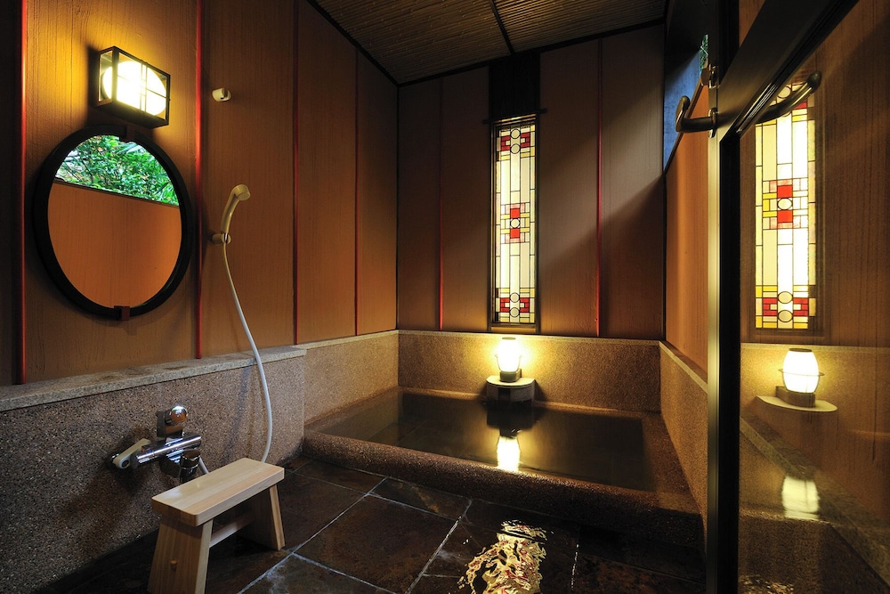 スタンダードルーム山の苺 106 禁煙 | 塔之沢温泉 山の茶屋