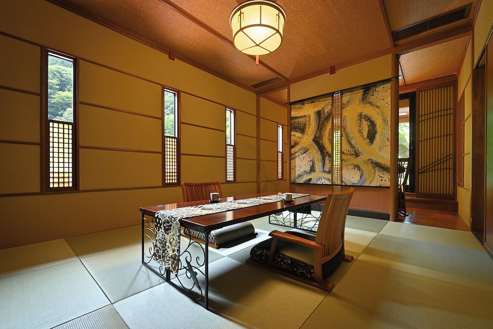 スペシャルルーム露天風呂付きあせび206 禁煙 客室5 | 塔之沢温泉 山の茶屋