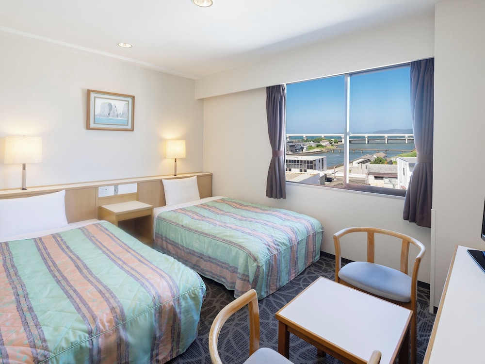 スーペリア ツインルーム 禁煙 | 松浦シティホテル