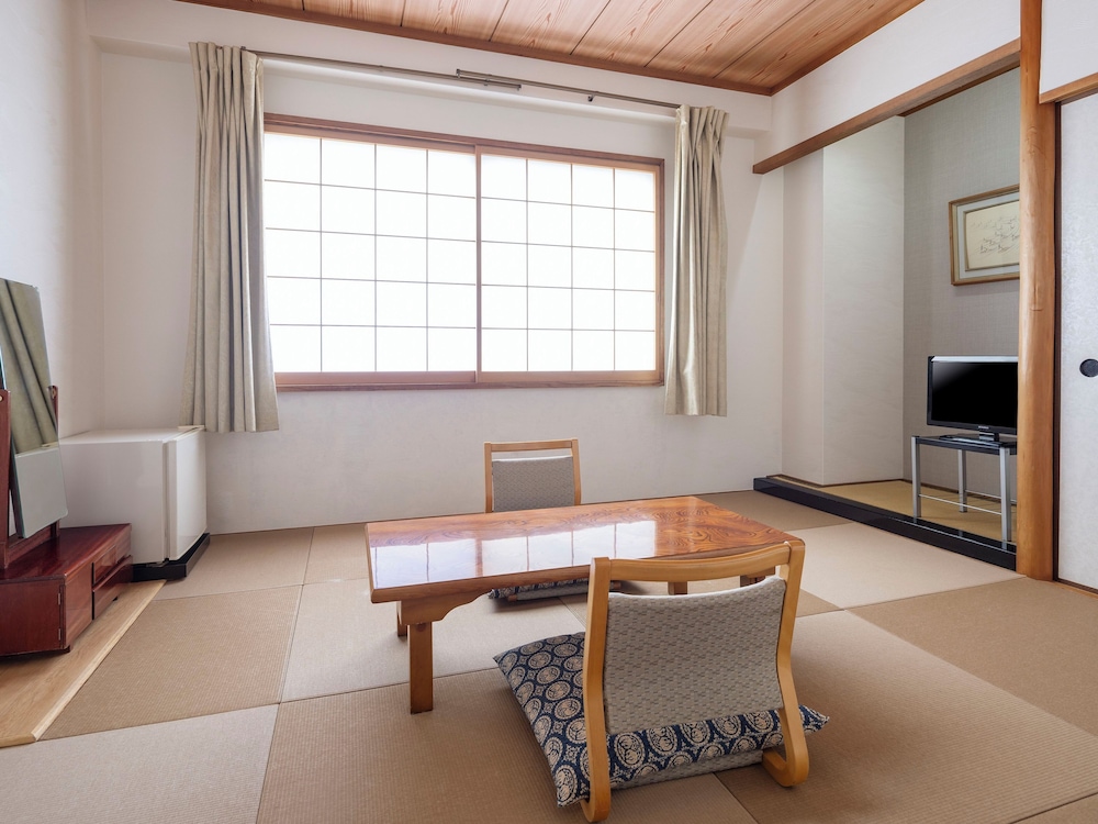 和室 (22㎡) 禁煙 客室1 | 松浦シティホテル