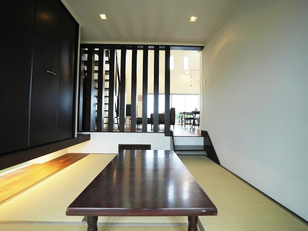 ヴィラ 4 ベッドルーム 禁煙 シービュー 客室4 | オーシャンヴィラ徳之島-Ocean Villa Tokunoshima