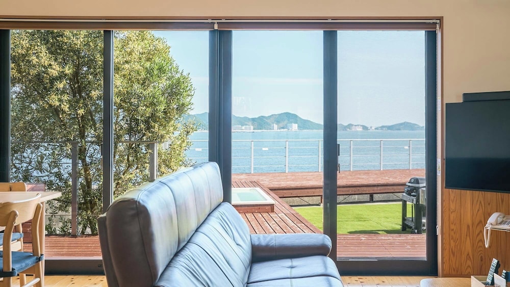 ヴィラ 3 ベッドルーム ガーデンビュー | オーシャンヴィラ鳴門