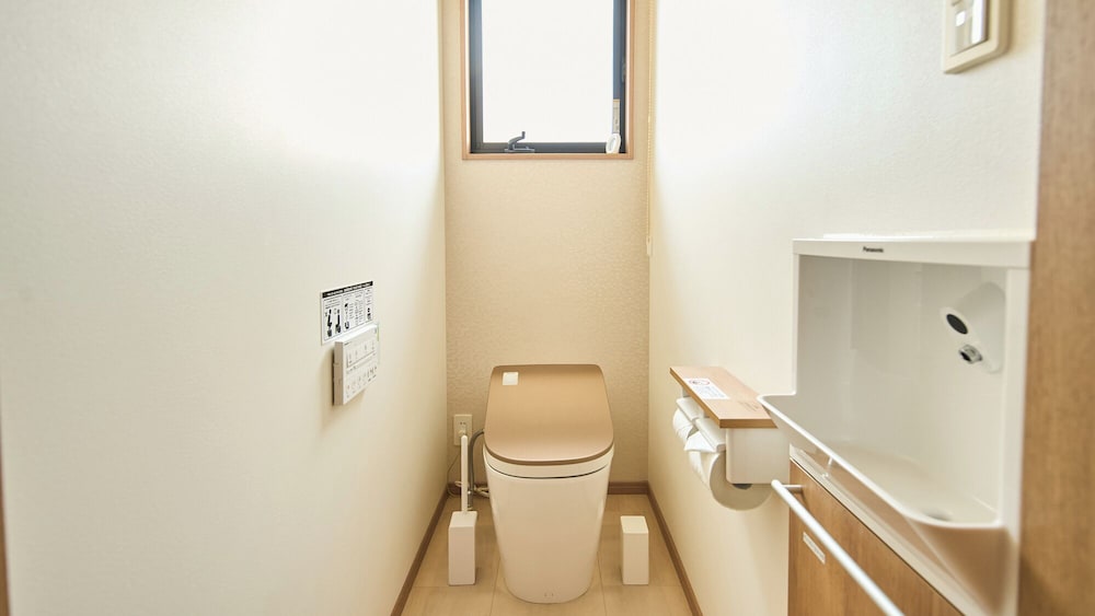 ヴィラ 3 ベッドルーム ガーデンビュー バスルーム2 | オーシャンヴィラ鳴門