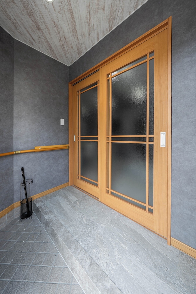 内部エントランス1 | THE EXSTRA