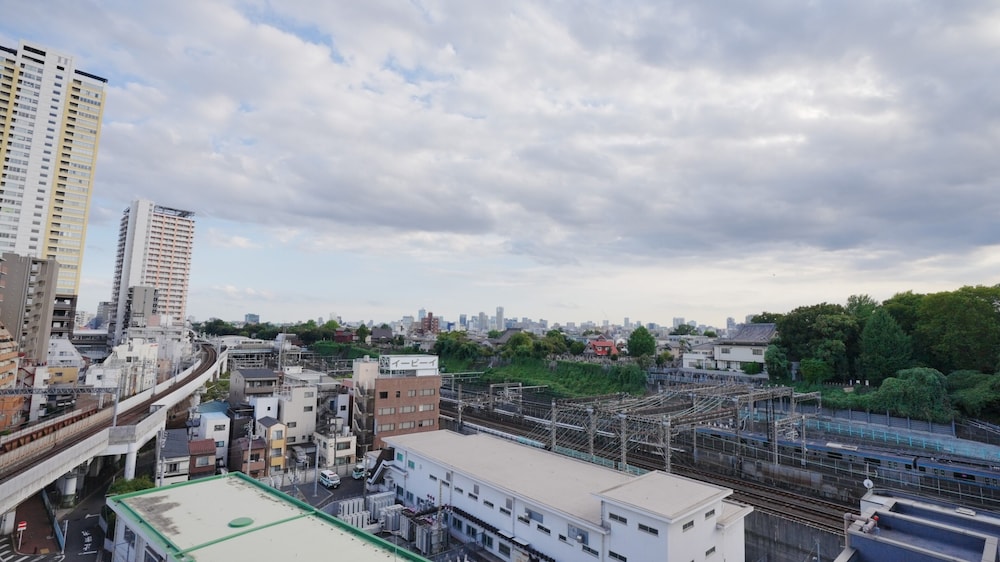 シティ ダブルルーム キングベッド 1 台 バルコニー シティビュー 客室5 | LIO HOTEL TOKYO NIPPORI