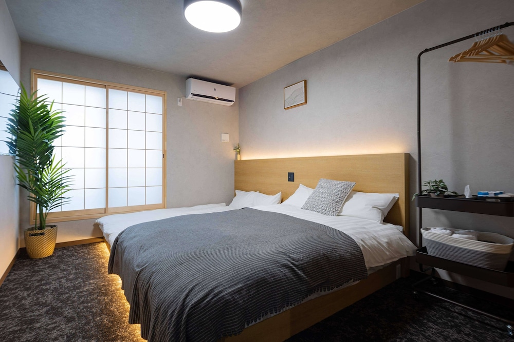 コンフォート ルーム バルコニー シティビュー 客室4 | b&天下茶屋3号店