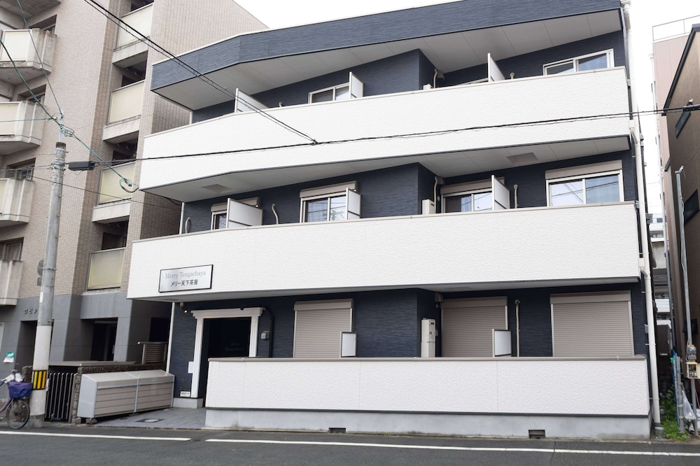 b&天下茶屋3号店