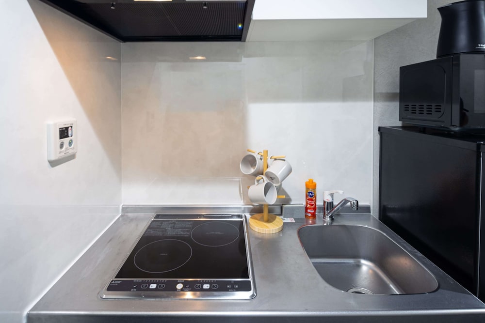 コンフォート ルーム バルコニー シティビュー 専用キッチン1 | b&天下茶屋3号店