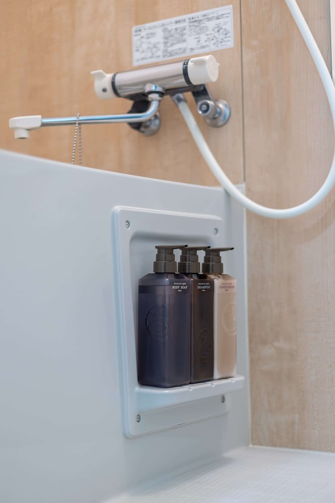 コンフォート ルーム バルコニー シティビュー バスルーム2 | b&天下茶屋3号店