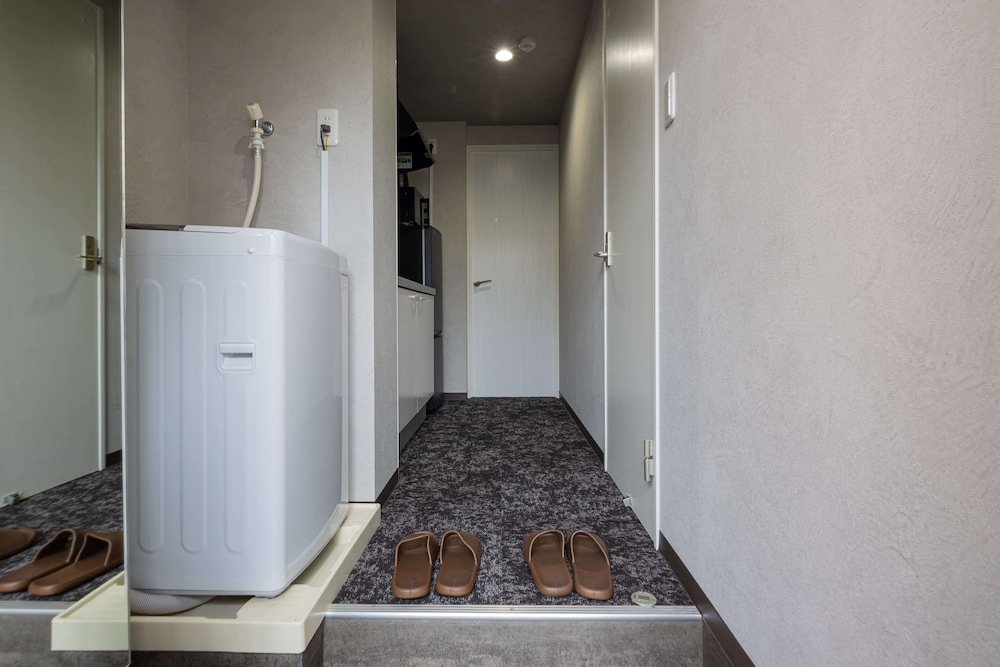 コンフォート ルーム バルコニー シティビュー 客室9 | b&天下茶屋3号店