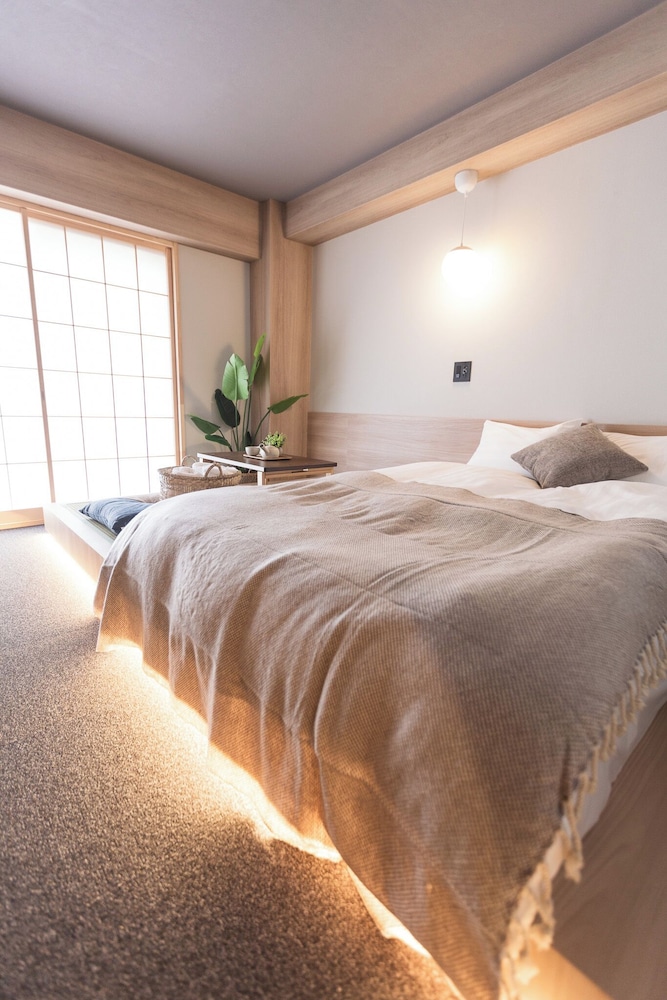 客室1 | b&今里店