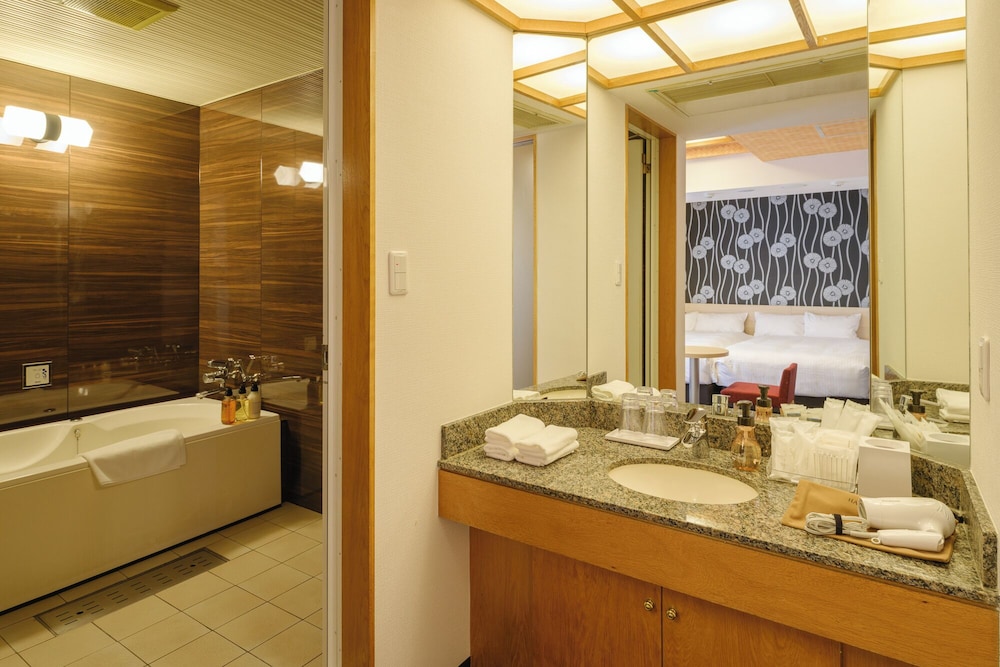 デラックス ツインルーム 禁煙 客室3 | トーセイホテルココネ千葉中央