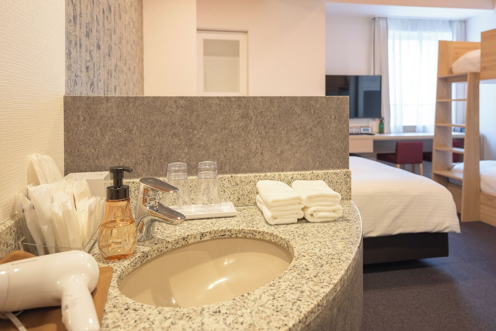 ファミリー ルーム 禁煙 ジェットバス 客室6 | トーセイホテルココネ千葉中央