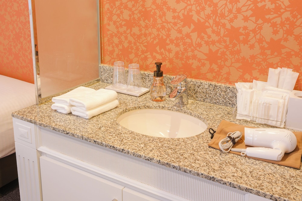 デラックス ツインルーム 禁煙 客室4 | トーセイホテルココネ千葉中央