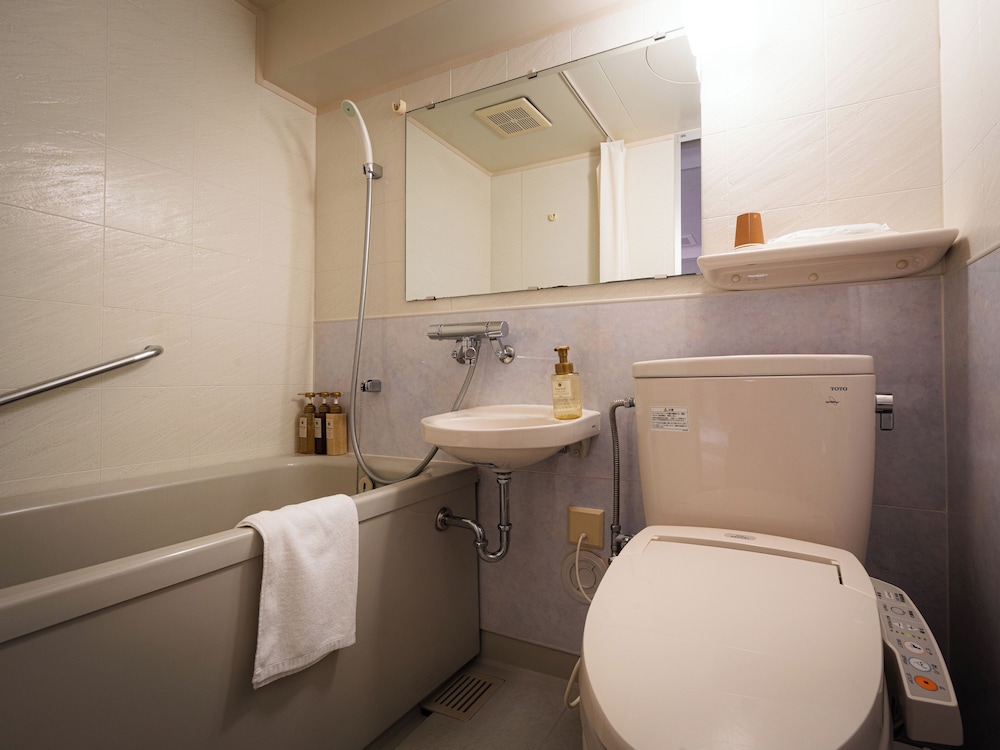 スタンダード ダブルルーム バスルーム0 | R HOTEL RE.OSAKA NAGAI PARK