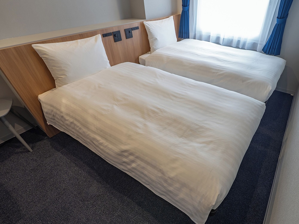 ツインルーム 喫煙 客室2 | 東横INN高知