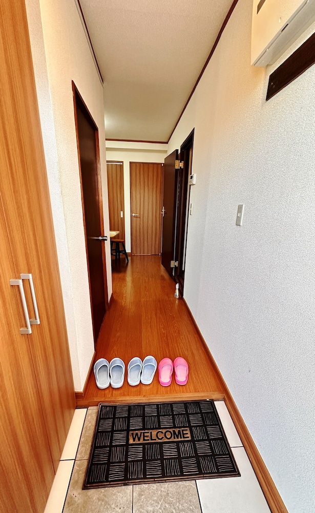 ファミリー アパートメント 3 ベッドルーム バルコニー 客室2 | HYGGE HOUSE 旅人の家