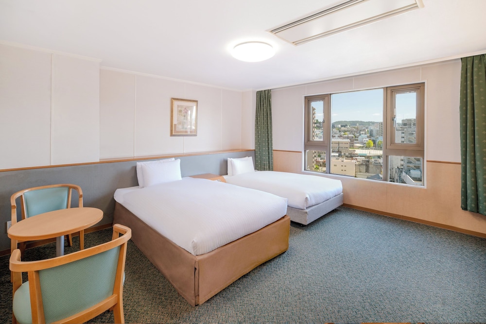 スーペリア ツインルーム 禁煙 客室1 | セントラルホテル佐世保