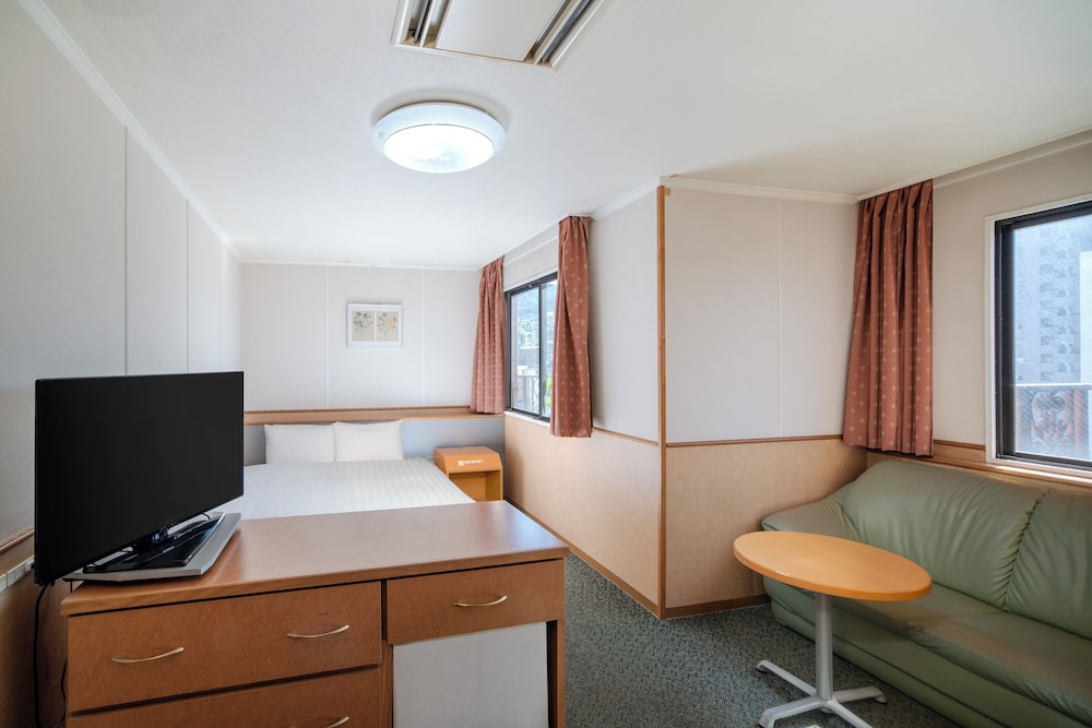 [禁煙] スーペリアクイーン 客室1 | セントラルホテル佐世保