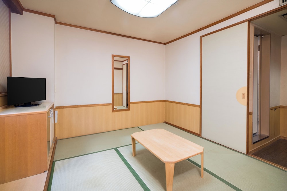 [喫煙可] 和室6畳 客室2 | アートホテル佐世保セントラル
