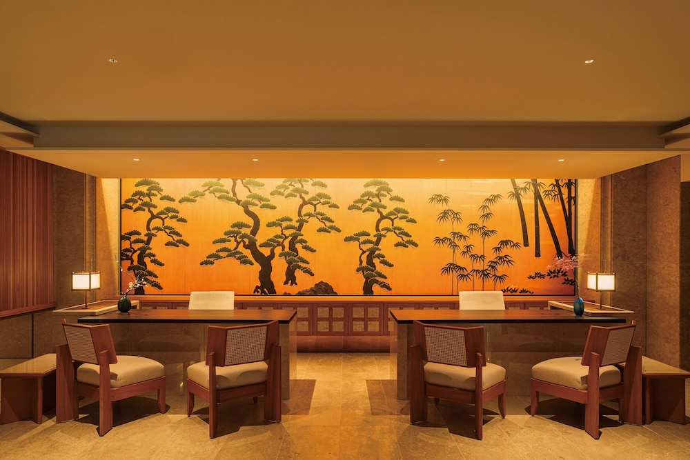 コンシェルジュ デスク1 | 帝国ホテル 京都