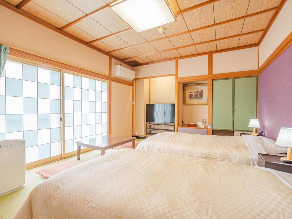 スタンダード ツインルーム 禁煙 客室2 | ホテルサンバレー伊豆長岡