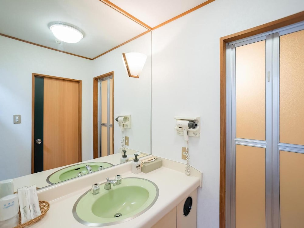 ツインルーム 禁煙 バスルーム1 | ホテルサンバレー伊豆長岡