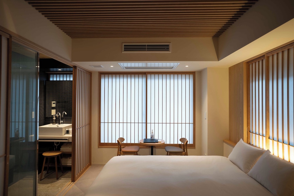 スタンダード ツインルーム リビング エリア5 | Asuite Hakata by ASUMIRU