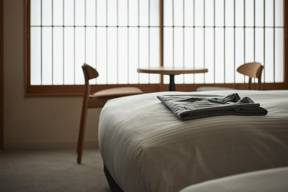 ツインルーム 客室の設備とサービス1 | Asuite Hakata by ASUMIRU