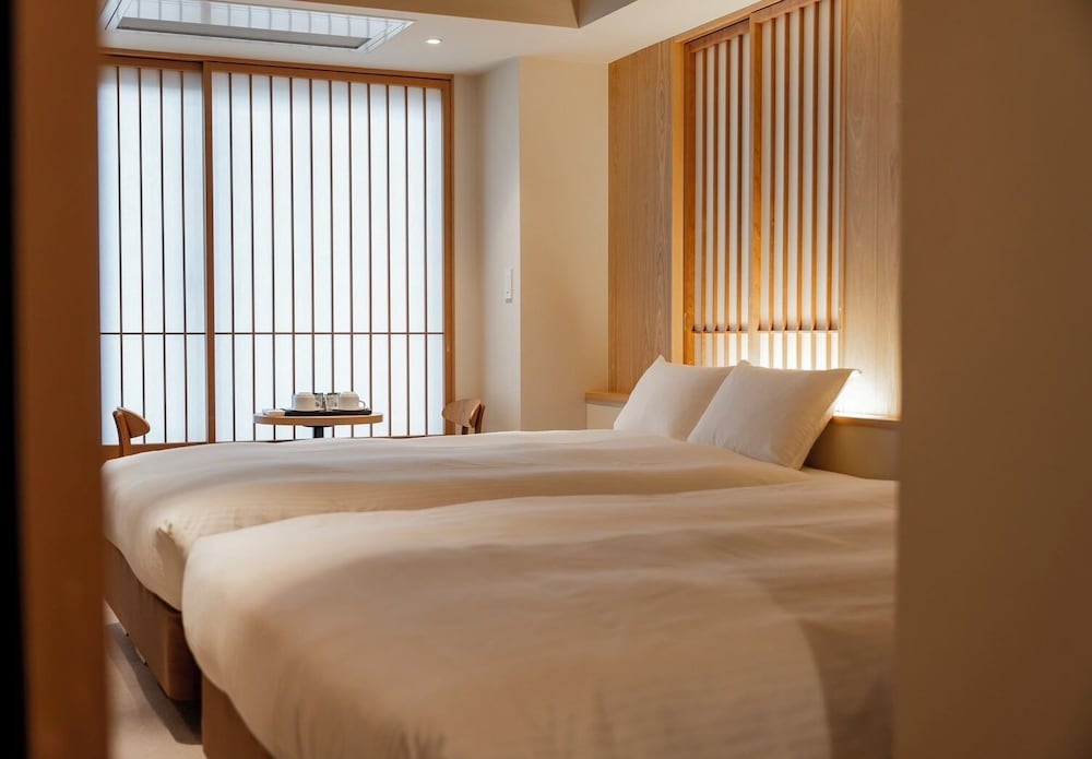 スタンダード ツインルーム リビング エリア6 | Asuite Hakata by ASUMIRU