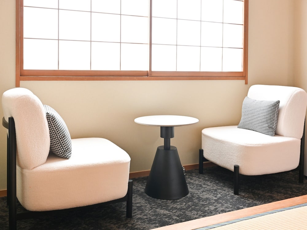 スタンダード ツインルーム 禁煙 マウンテンビュー 客室7 | こまくさホテル