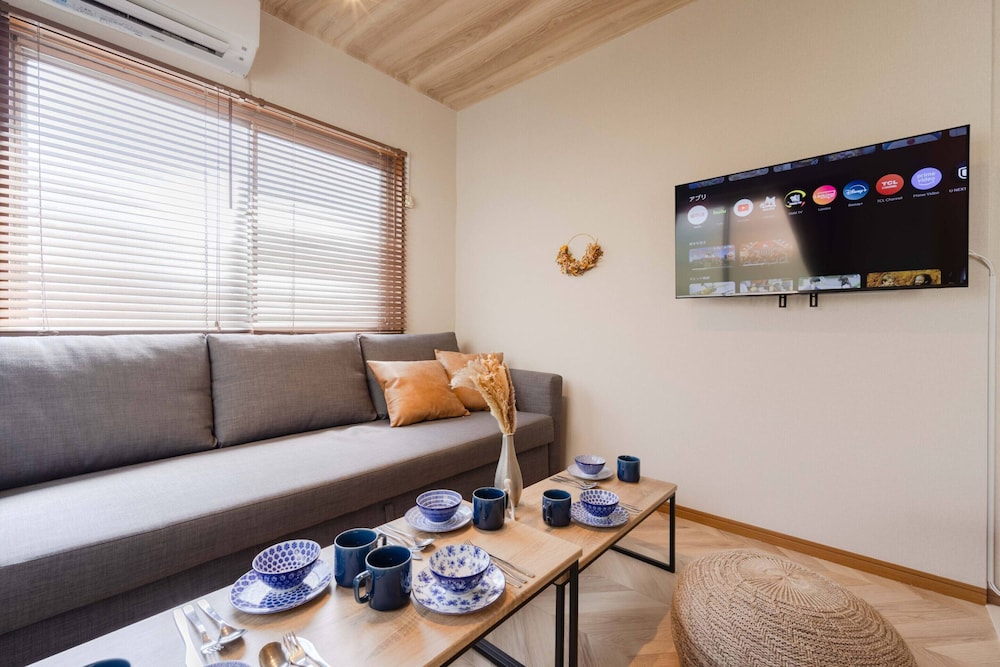 ベーシック アパートメント 禁煙 シティビュー リビング エリア4 | Aimer202