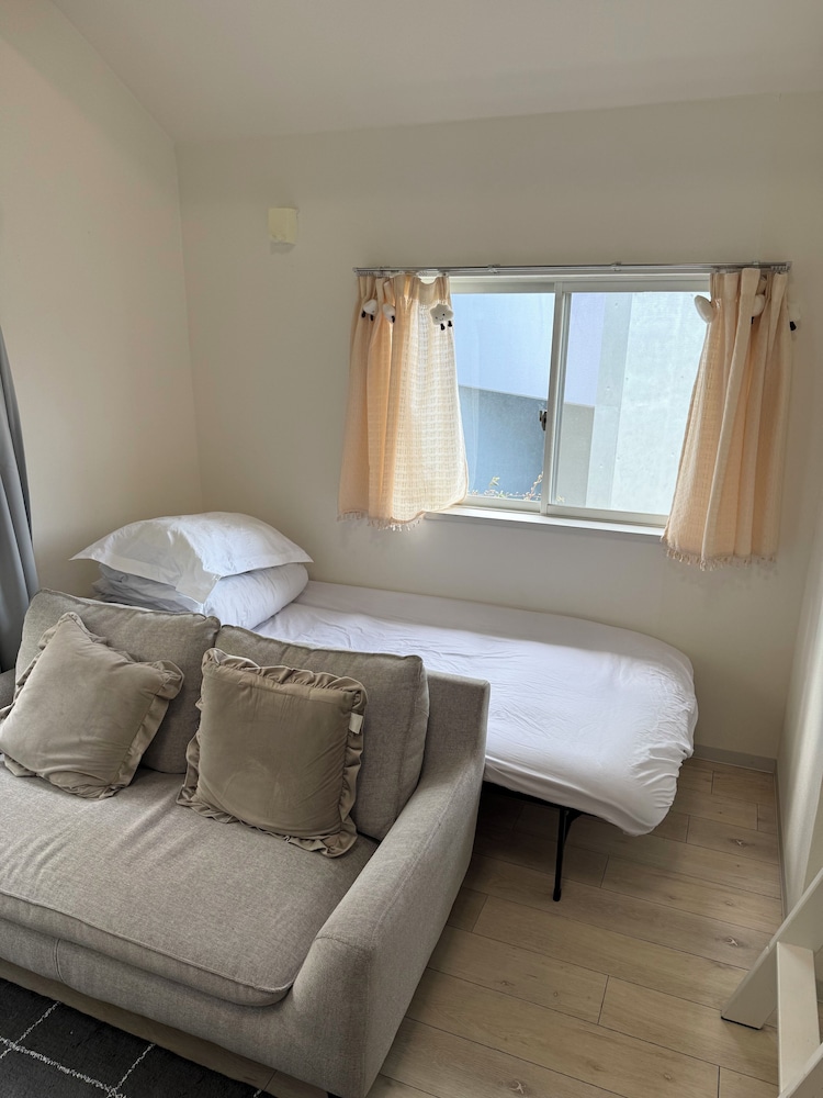 ファミリー デュープレックス バルコニー 客室21 | SHIZUKURIA MINAMIGYOTOKU