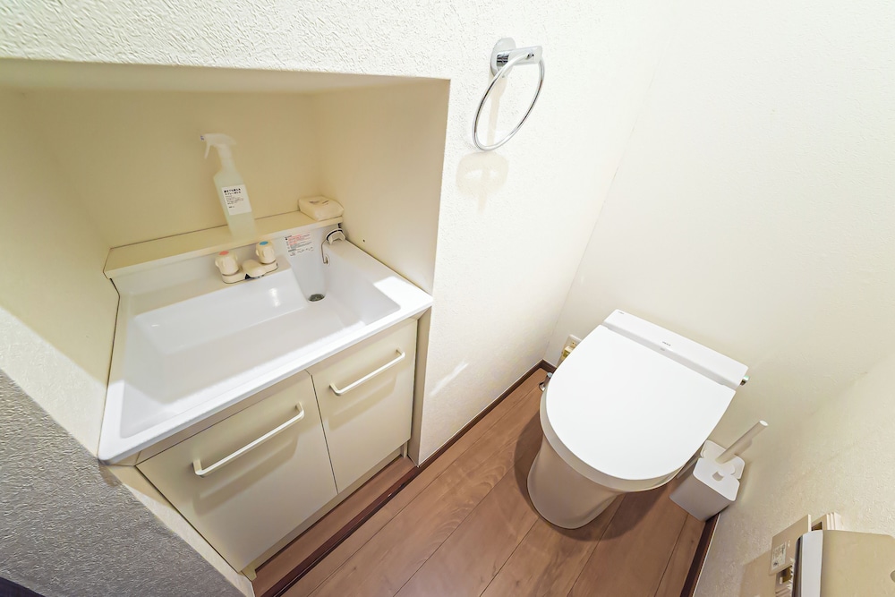 ヴィラ 4 ベッドルーム キッチン バスルーム4 | STARRY STAY HOUSE SHIBUYA I