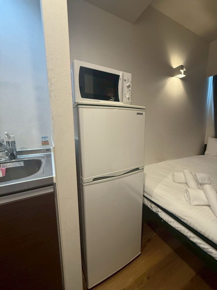 4 人部屋 専用キッチン0 | NeXay美栄橋