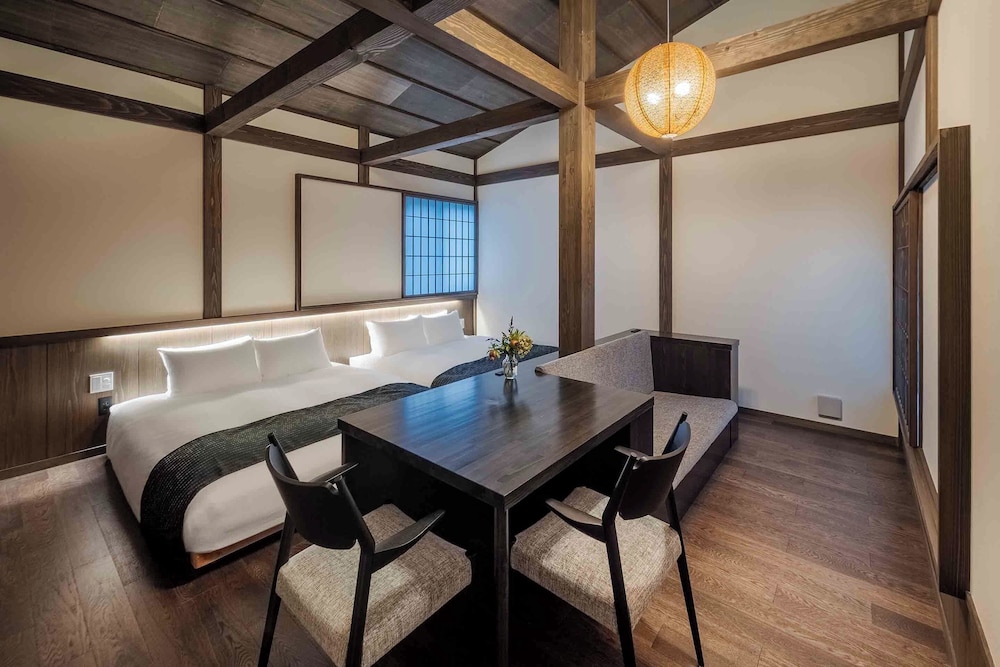 トラディショナル ハウス 3 ベッドルーム キッチン ガーデンビュー 客室2 | 町家あさとゆう